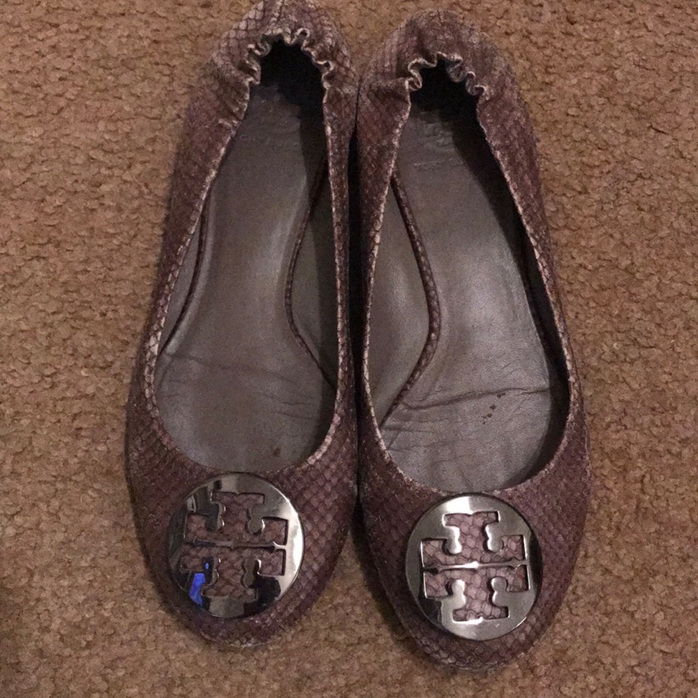Tory Burch Grey snakeskin baller flat 10